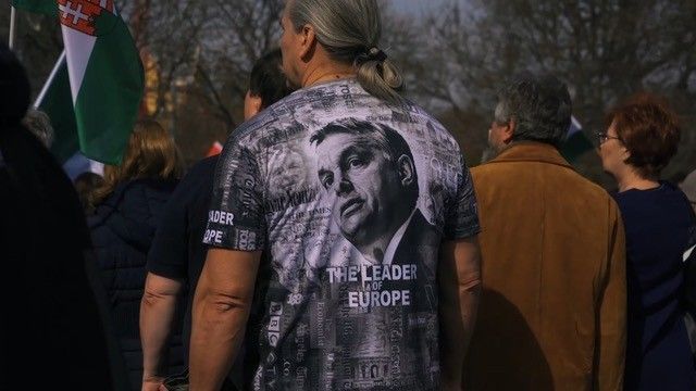 Pivko a projekce: Demokracie Noir