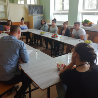 obrázek k Jednání - Starší kamarád