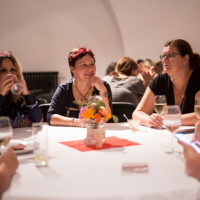 obrázek k společenský večer