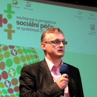 obrázek k PhDr. M. Macela