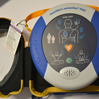 obrázek k Dorazil defibrilátor pořízený z participativního rozpočtu