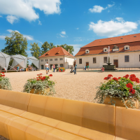 obrázek k Zámecká jízdárna a horní nádvoří