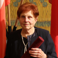 obrázek k Eva Maršová byla oceněna za dlouholetou práci ve zdravotnictví, zásluhy v oboru plicního lékařství a lidský přístup k pacientům i kolegům.