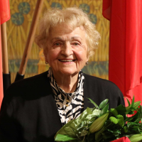 obrázek k Blanka Brůnová byla oceněna za významnou lékařskou, vědeckou a pedagogickou činnost související s výzkumem, aplikací a zdokonalováním kontaktních čoček.