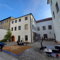 obrázek k V sousedství, září 2020  – příprava realizace fresky