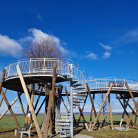 Fajmonova lípa - vyhlídka v obci Čistá
