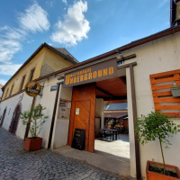 Vchod ze Šantova náměstí