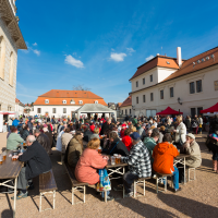 obrázek k Vyvalte sudy, narodil se nám Bedříšek!