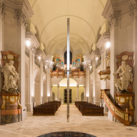 obrázek k Sloup s odraznou plochou, kostel Nalezení sv. Kříže