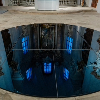 obrázek k Sloup s odraznou plochou, kostel Nalezení sv. Kříže