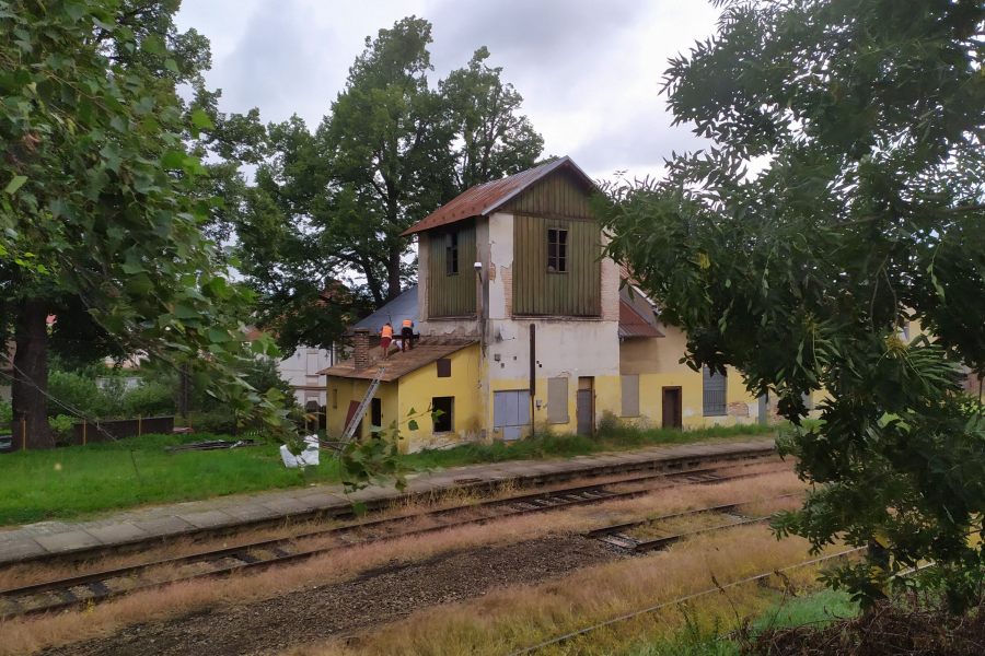 obrázek k Výtopna na nádraží se bourat nebude, ale v okolí se již začalo s demolicemi