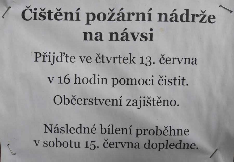 obrázek k Kornice Čištění požární nádrže na návsi