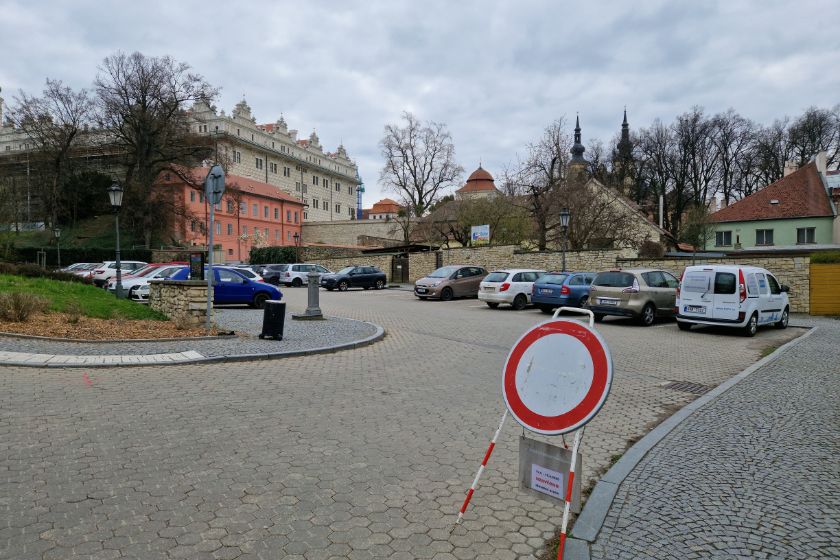 obrázek k Parkoviště pod zámkem uzavřeno ve dnech 14. - 15. 4