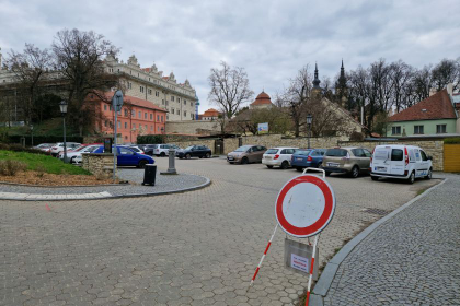 obrázek k aktualitě Parkoviště pod zámkem uzavřeno ve dnech 14. - 15. 4
