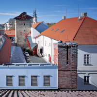 obrázek k Areál Fakulty restaurování University Pardubice s tzv. Červenou věží