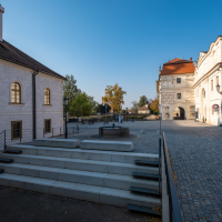 obrázek k Univerzitní knihovna a městská obřadní síň