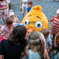 obrázek k Toulovcovy prázdninové pátky opět pomáhají dětem!